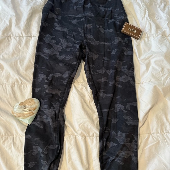 RBX Women’s Leggings - Picture 2 of 4